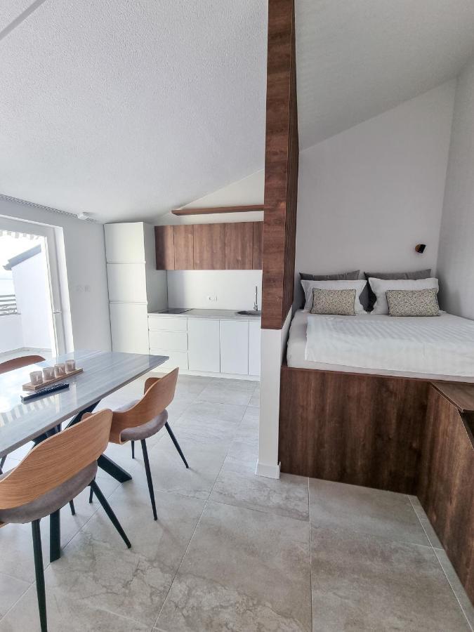 Adria Mare Appartement Crikvenica Buitenkant foto