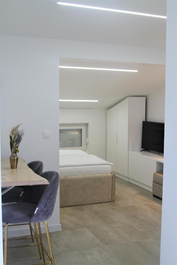 Adria Mare Appartement Crikvenica Buitenkant foto