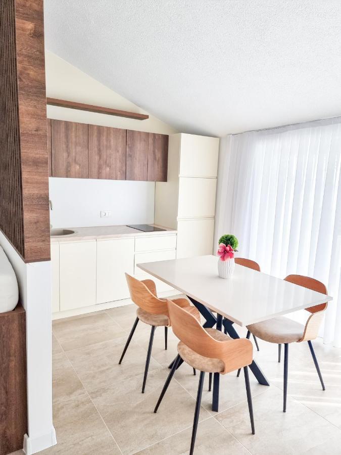 Adria Mare Appartement Crikvenica Buitenkant foto