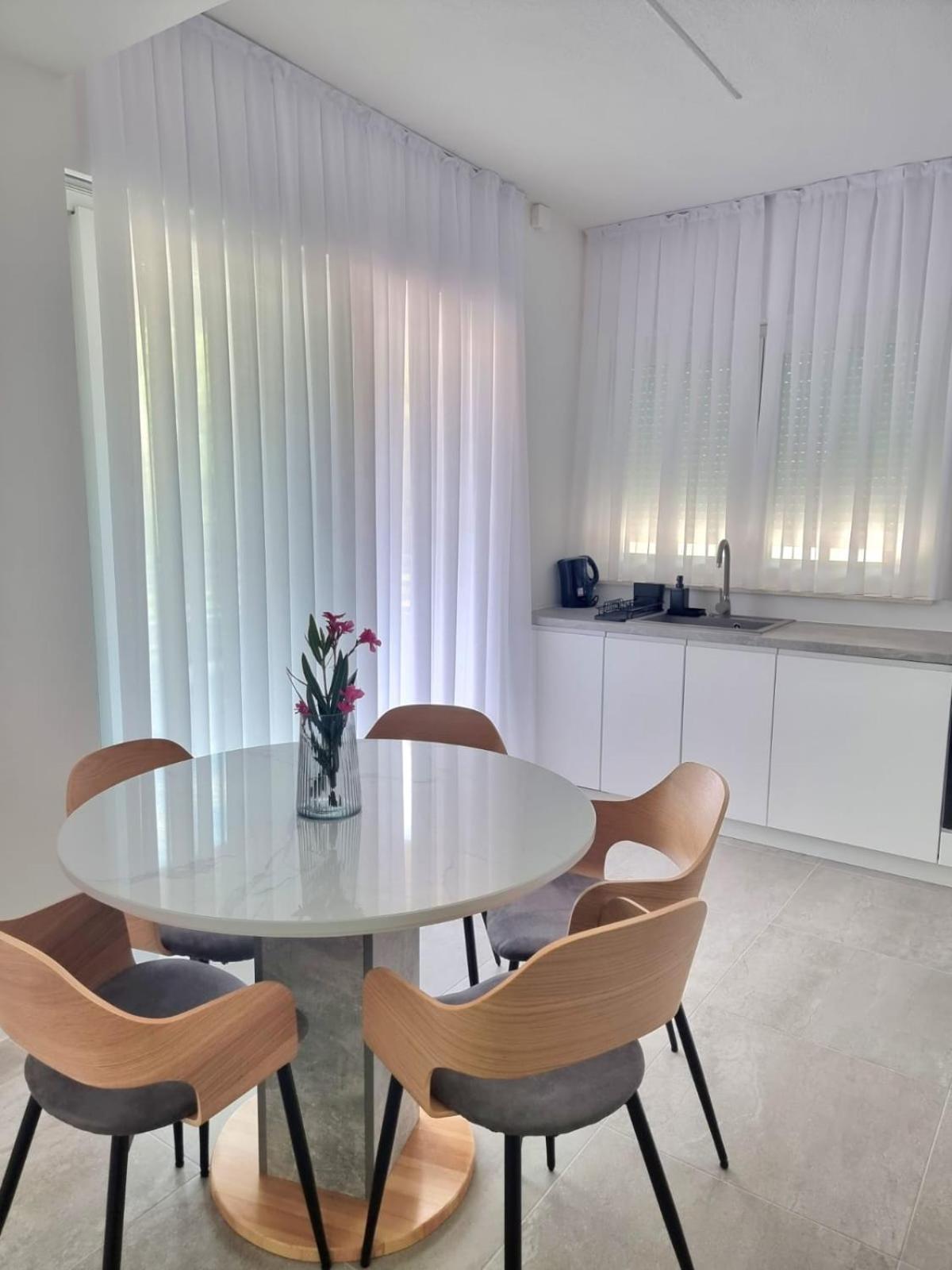 Adria Mare Appartement Crikvenica Buitenkant foto