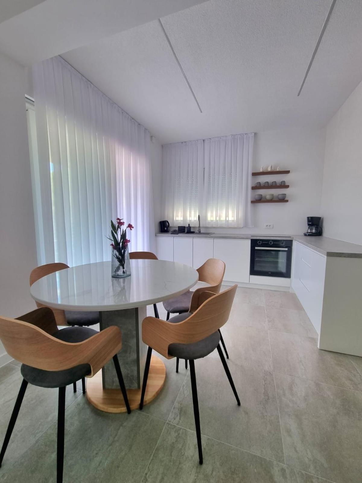 Adria Mare Appartement Crikvenica Buitenkant foto